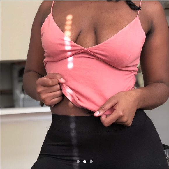 Cropped Cami Tank - Picture 2 of 3